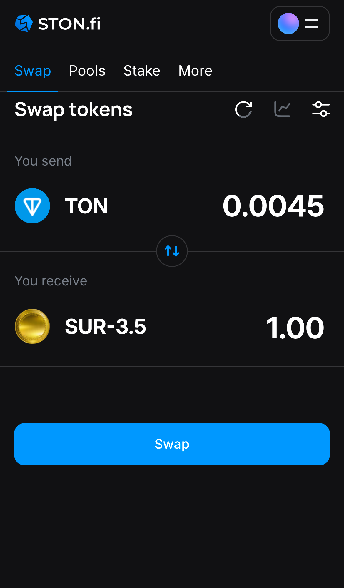 Ingresa la cantidad de tokens que vas a vender (o comprar), y deja que el algoritmo realice todos los cálculos.