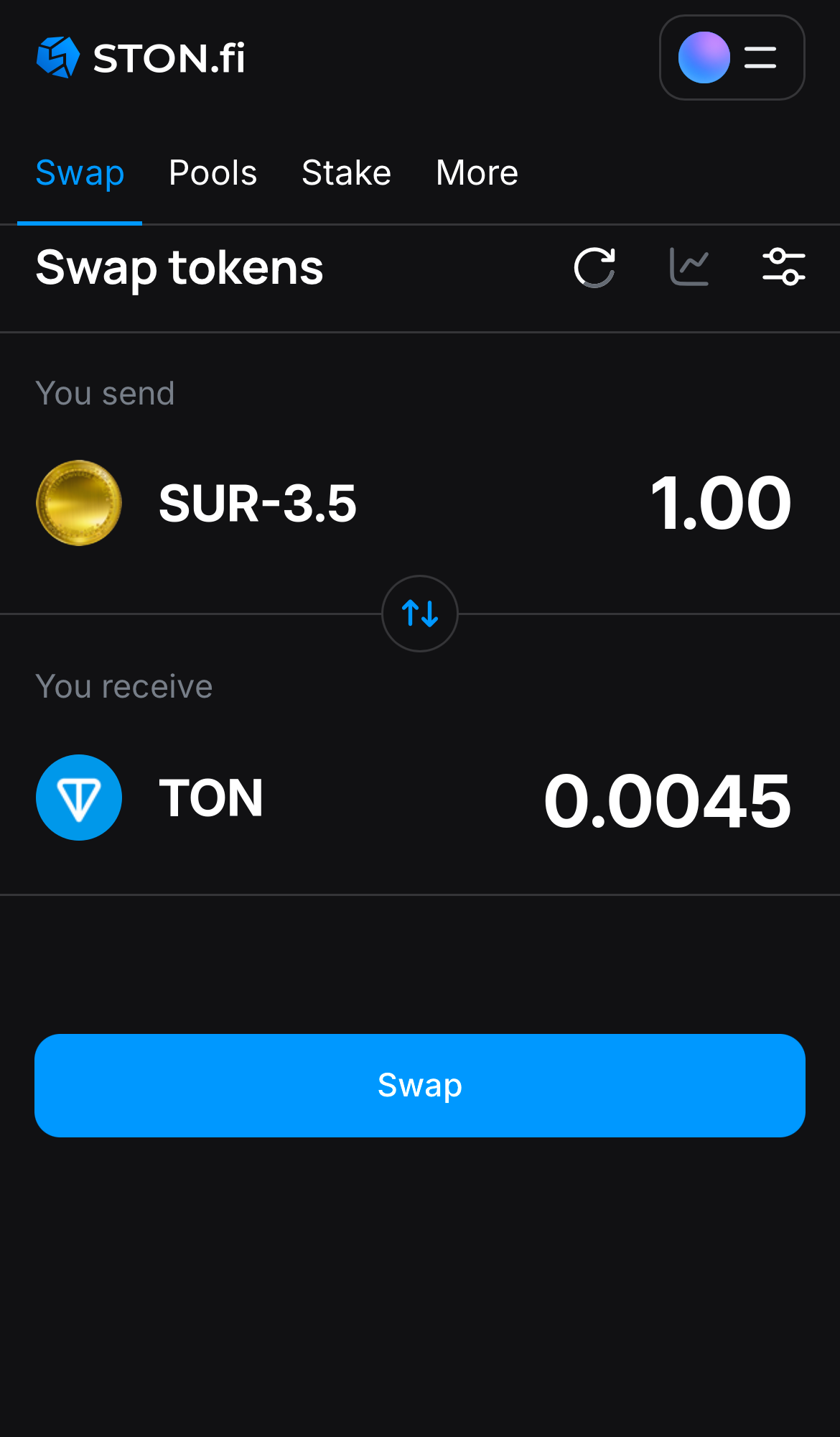 Ingresa la cantidad de tokens que vas a vender (o comprar), y deja que el algoritmo realice todos los cálculos.