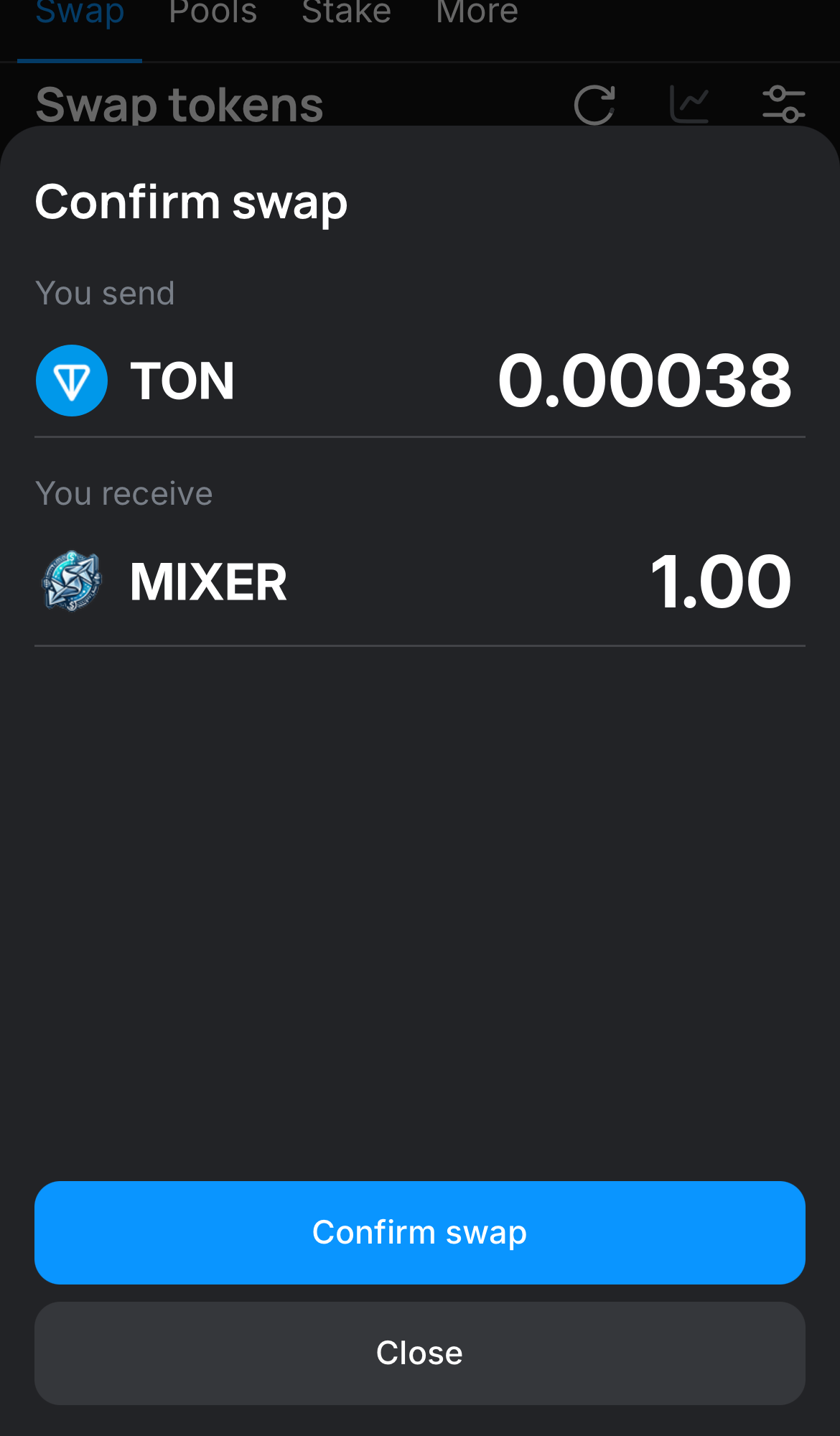 اضغط على "Swap"، وتأكد من صحة التفاصيل، ثم أكد المعاملة بالضغط على زر "Confirm swap".