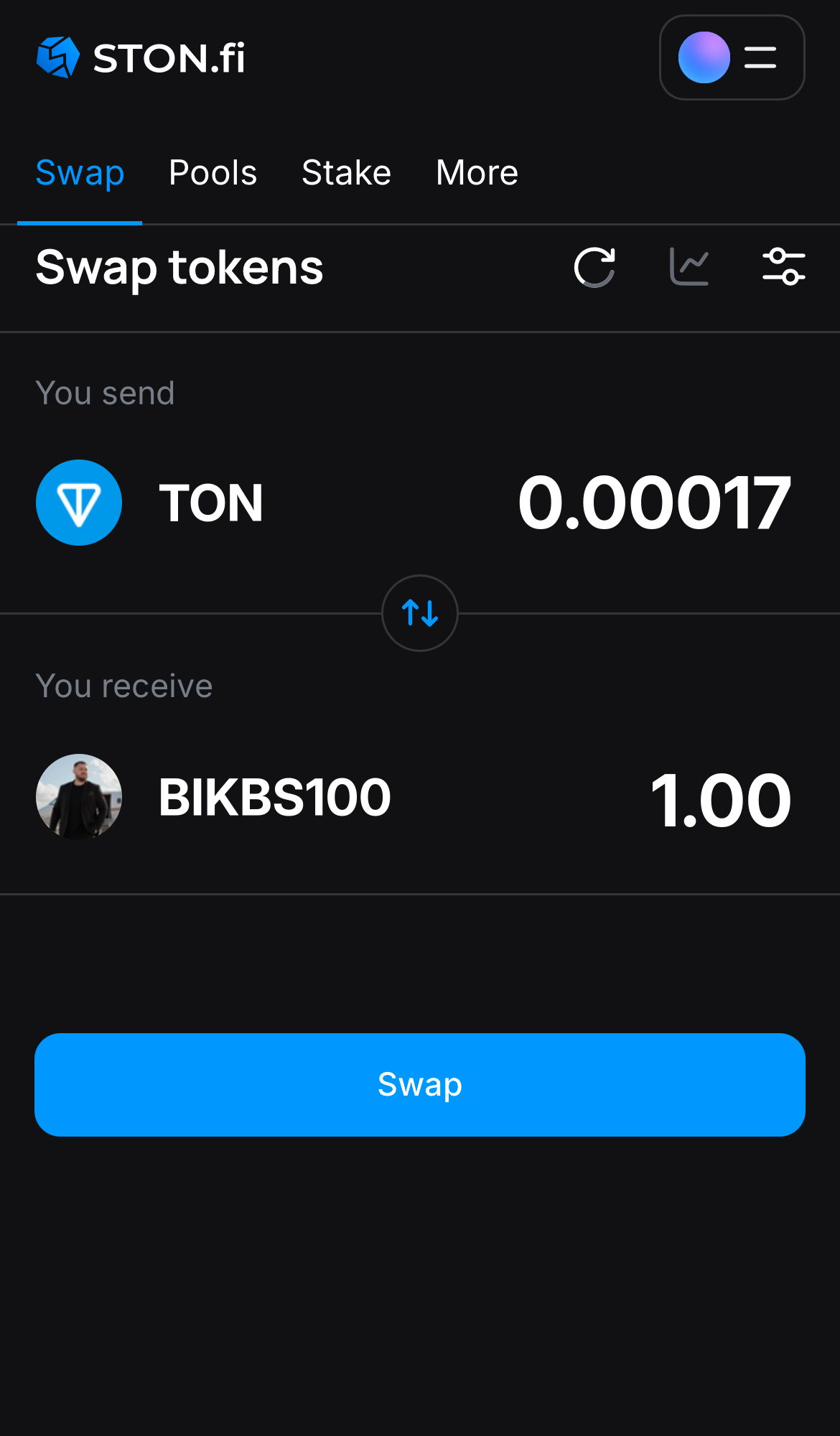 Insira a quantidade de tokens que deseja vender (ou comprar) e deixe o algoritmo fazer todos os cálculos.