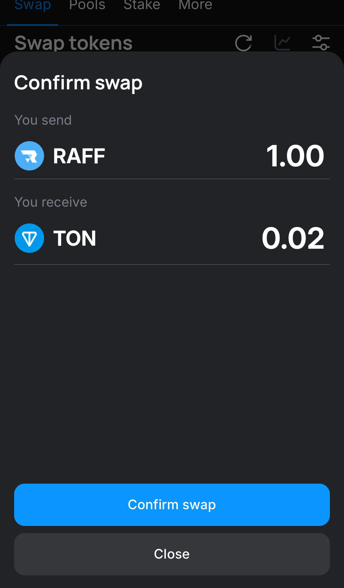 اضغط على "Swap"، وتأكد من صحة التفاصيل، ثم أكد المعاملة بالضغط على زر "Confirm swap".