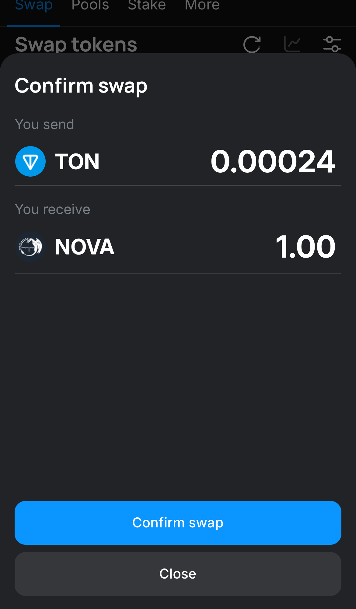 اضغط على "Swap"، وتأكد من صحة التفاصيل، ثم أكد المعاملة بالضغط على زر "Confirm swap".