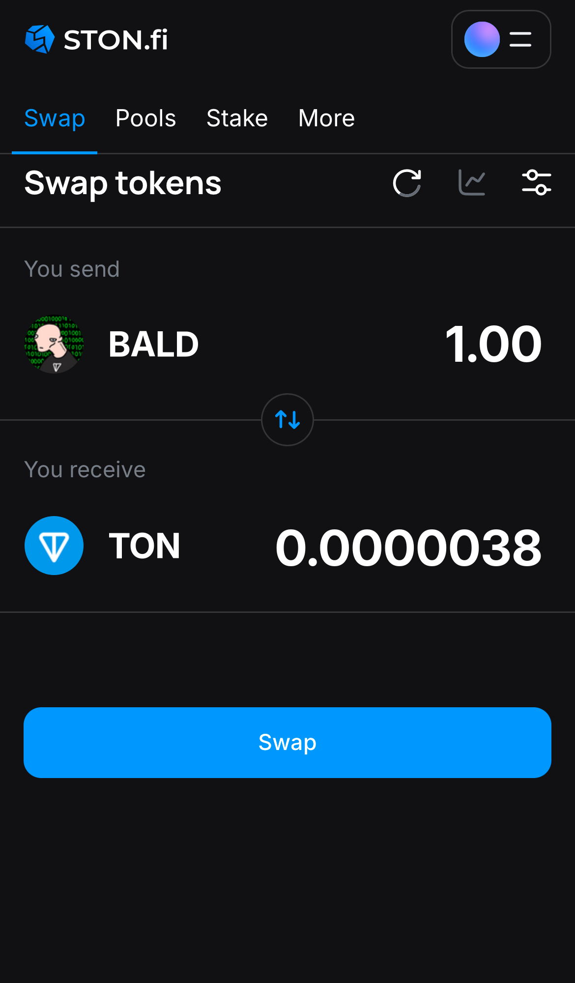Ingresa la cantidad de tokens que vas a vender (o comprar), y deja que el algoritmo realice todos los cálculos.