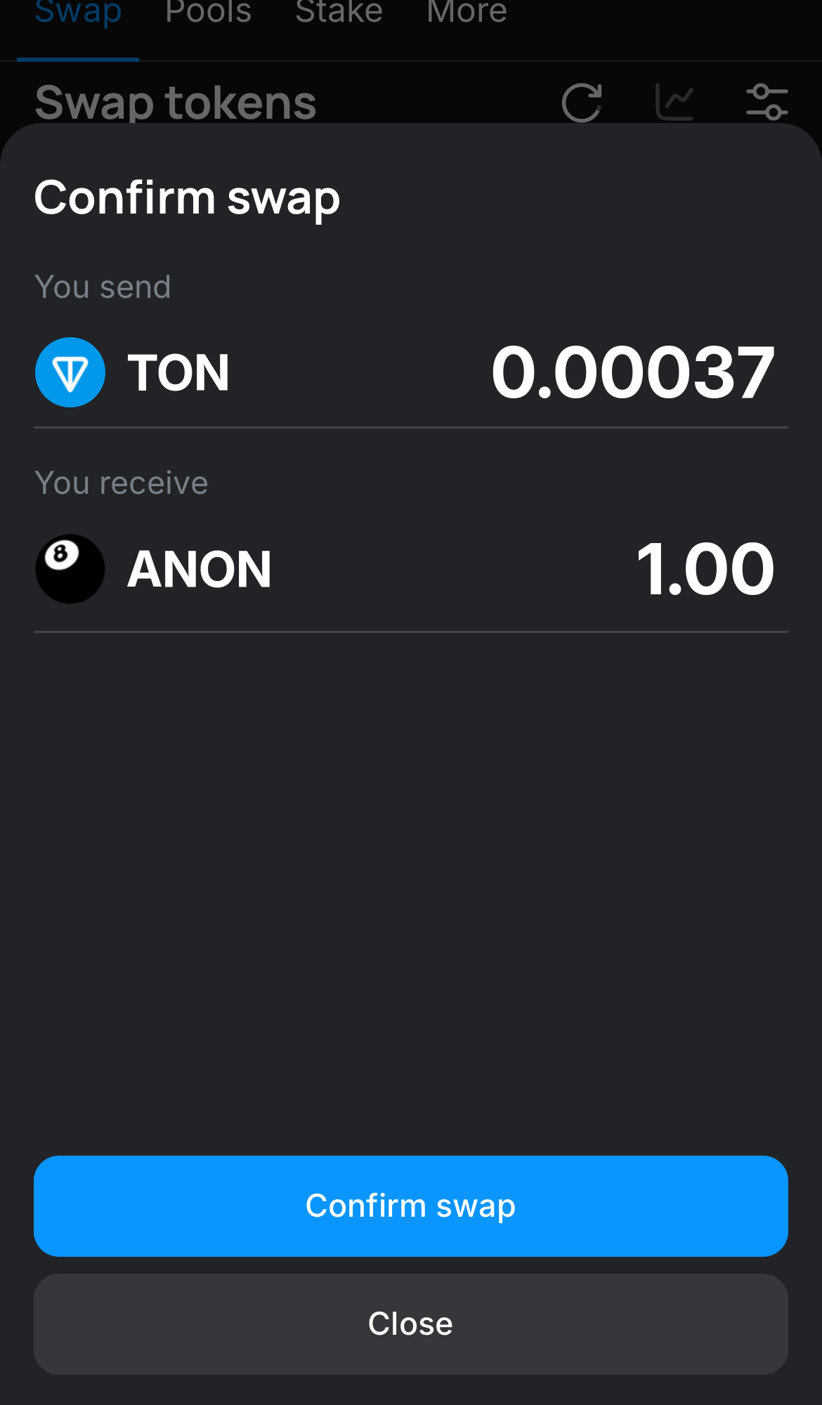 اضغط على "Swap"، وتأكد من صحة التفاصيل، ثم أكد المعاملة بالضغط على زر "Confirm swap".
